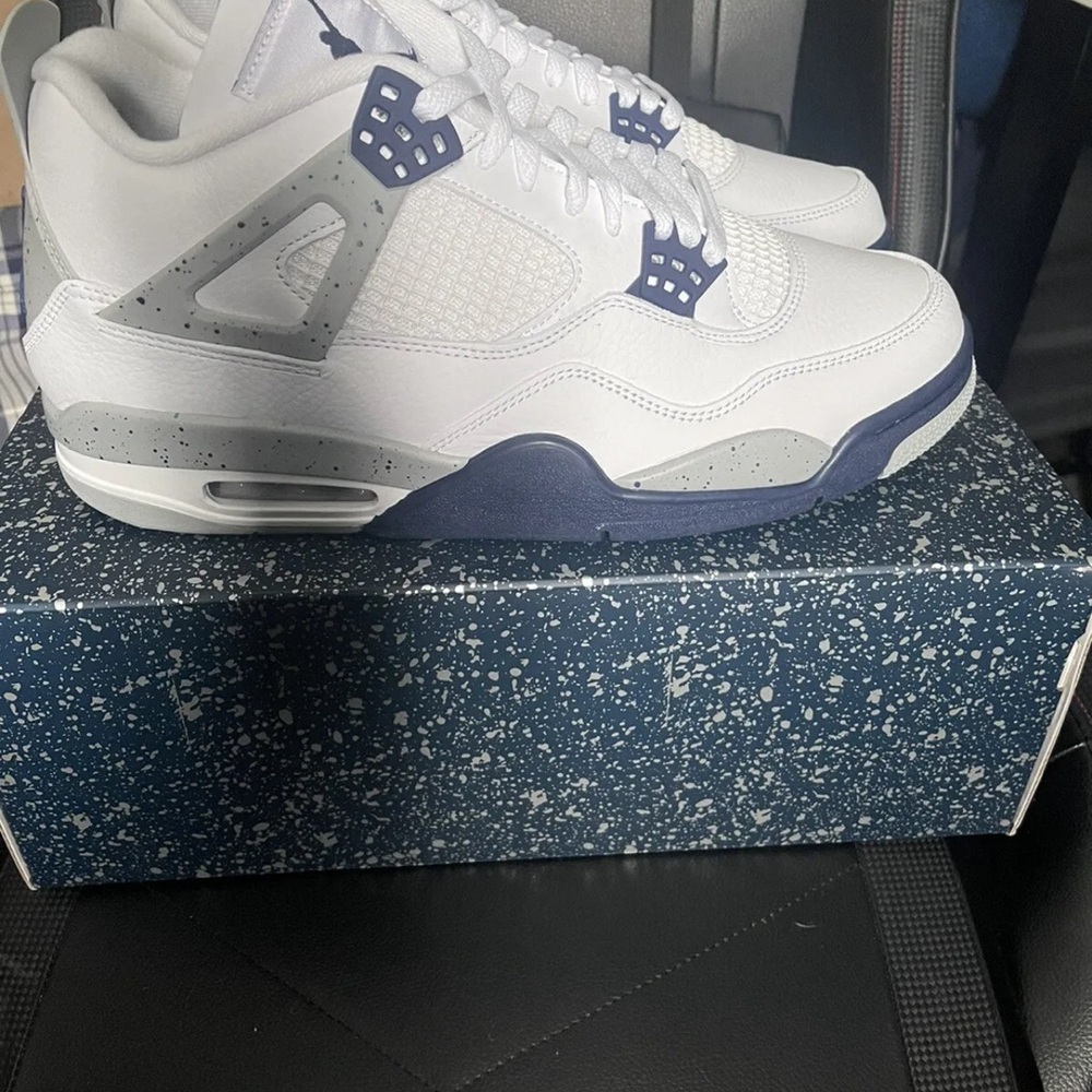 Jordan 4 midnight navy - size 12